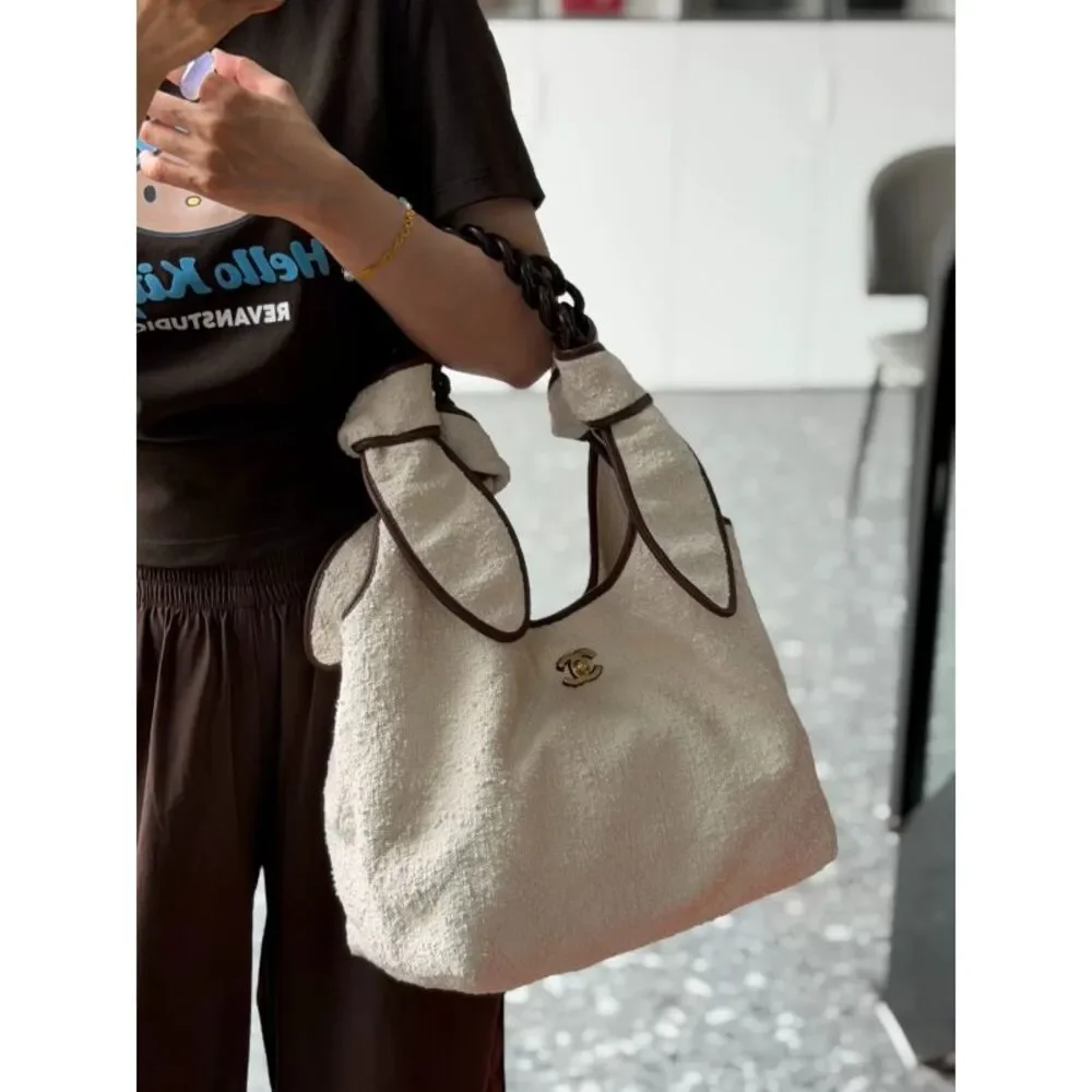 Chanel Women Pre-Loved Bag Brand New Condition
